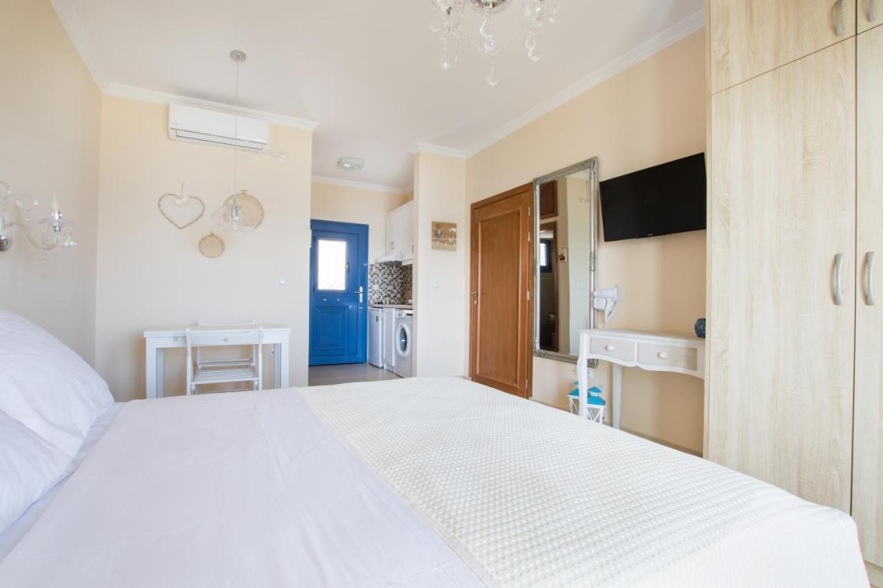Beachfront Apartments Карпатос Екстериор снимка